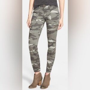 Jolt Camo Utility Pants (Juniors) Size 1 Jogger Style